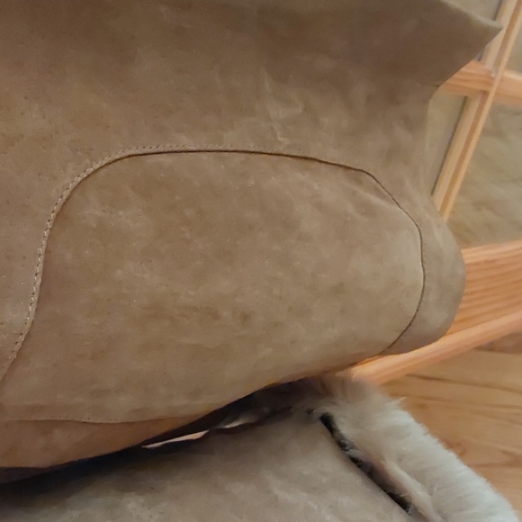 Outbrook brand size Misses Large  Camel color suede jacket*Was $55* - Picture 5 of 6